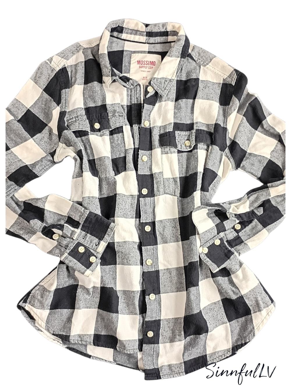 Mossimo women's black and white buffalo plaid flannel long-sleeve shirt XLG